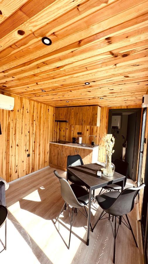 Luxe Tiny House Bij Het Leekstermeer Matsloot Ngoại thất bức ảnh