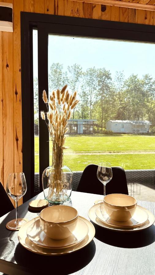 Luxe Tiny House Bij Het Leekstermeer Matsloot Ngoại thất bức ảnh