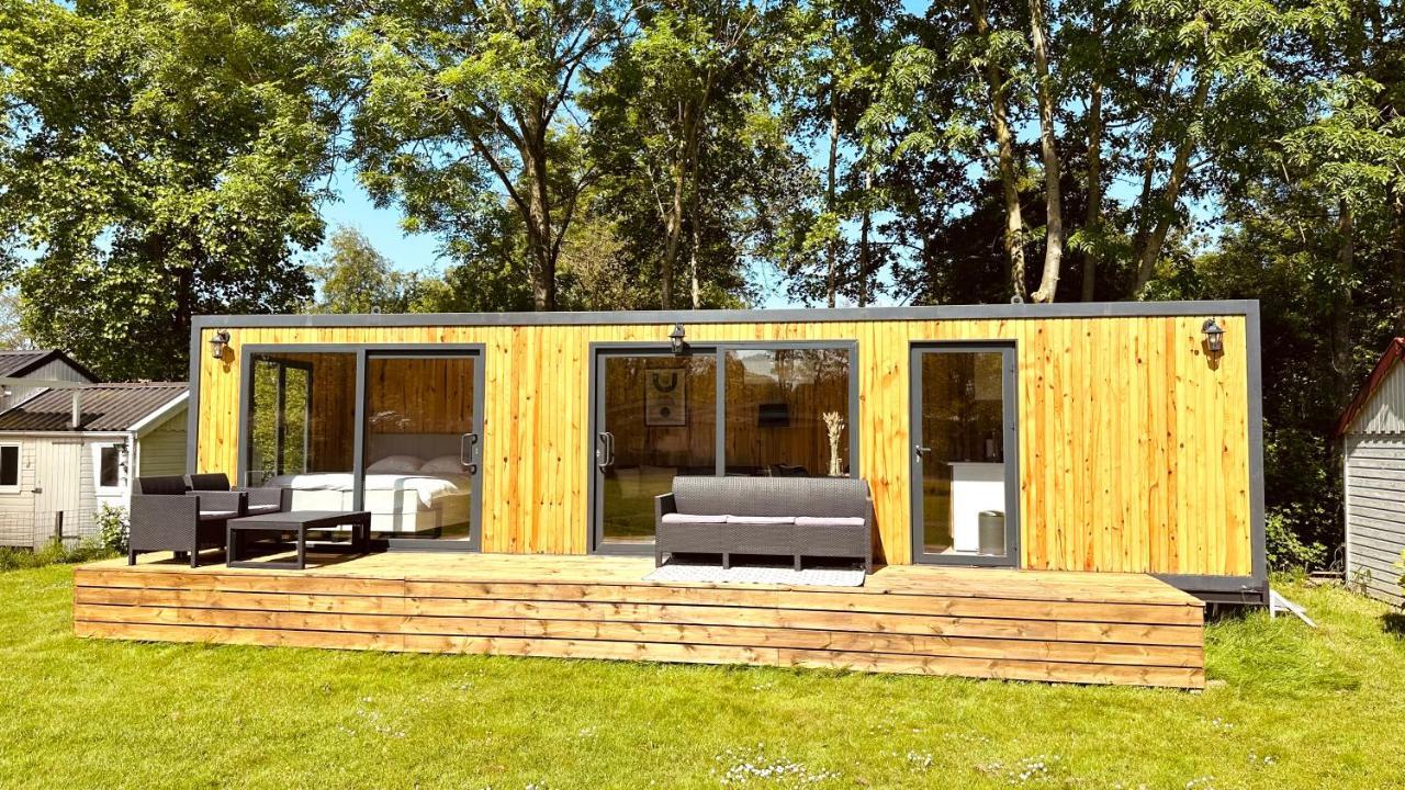 Luxe Tiny House Bij Het Leekstermeer Matsloot Ngoại thất bức ảnh