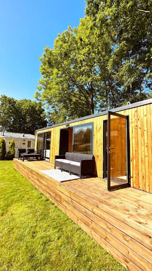 Luxe Tiny House Bij Het Leekstermeer Matsloot Ngoại thất bức ảnh