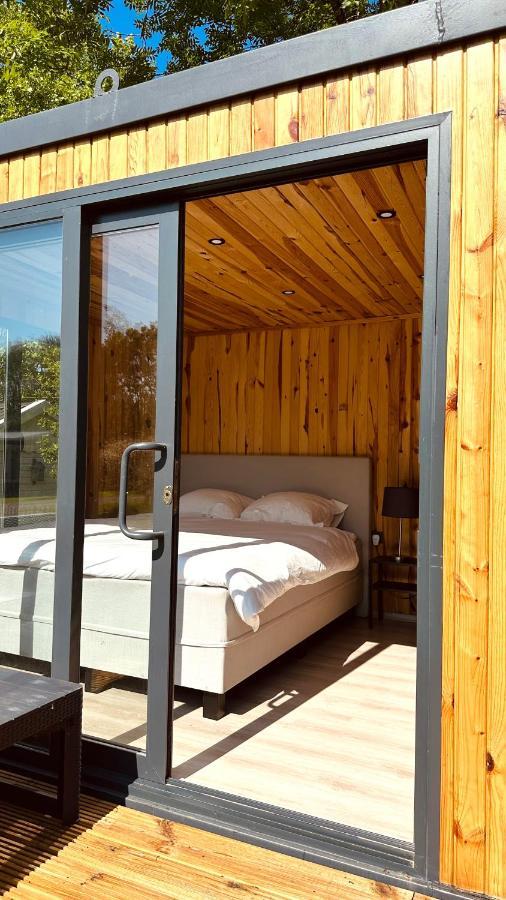 Luxe Tiny House Bij Het Leekstermeer Matsloot Ngoại thất bức ảnh